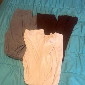 3 pairs of flared leggings
